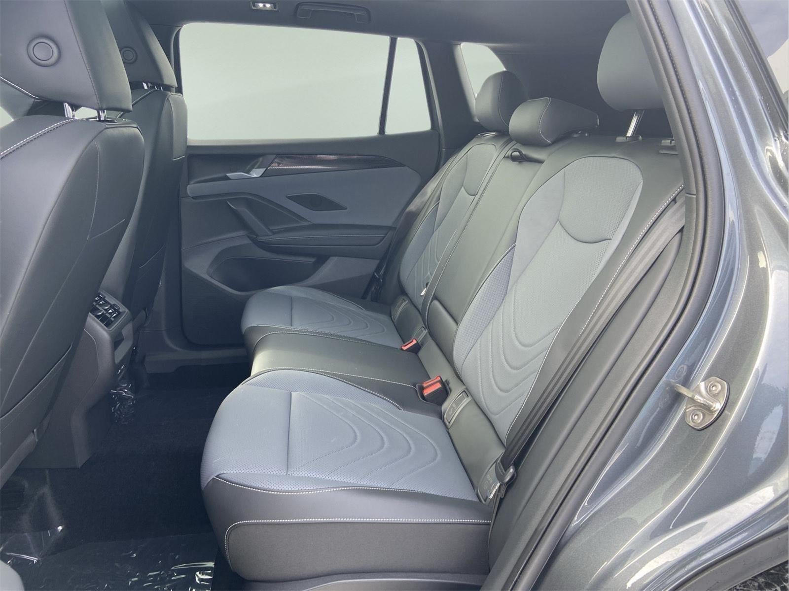 2026 Volkswagen Tiguan SE R-Line AWD