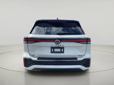 2026 Volkswagen Tiguan SE R-Line Black