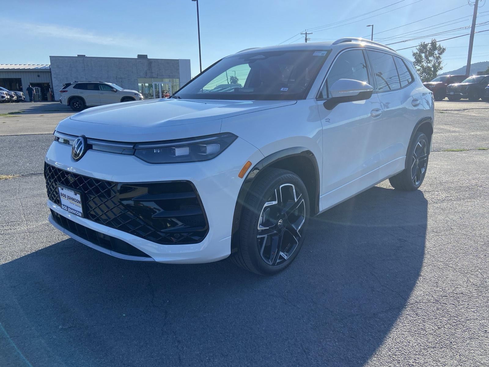 2026 Volkswagen Tiguan SEL R-Line Turbo