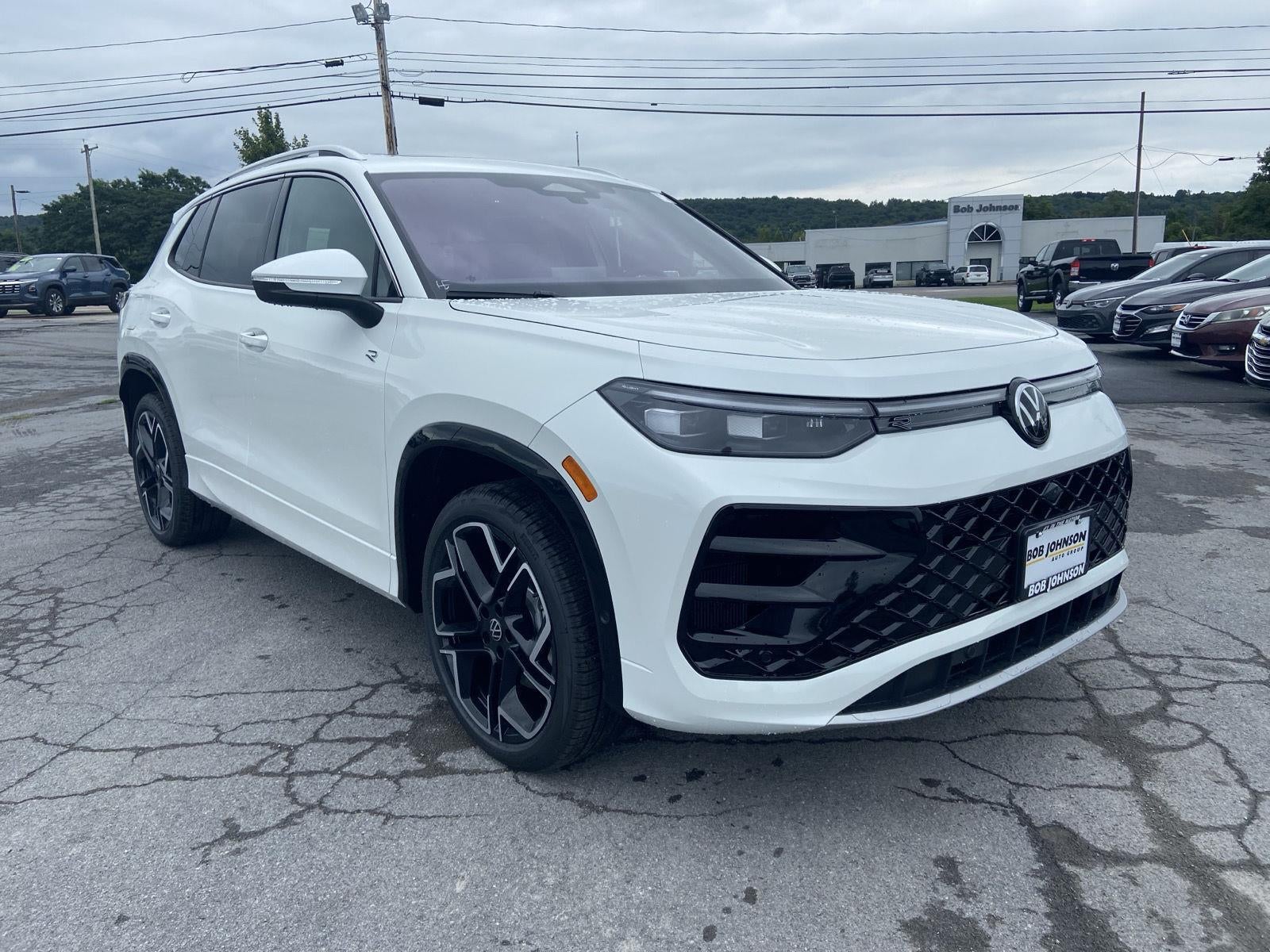 2026 Volkswagen Tiguan SEL R-Line Turbo
