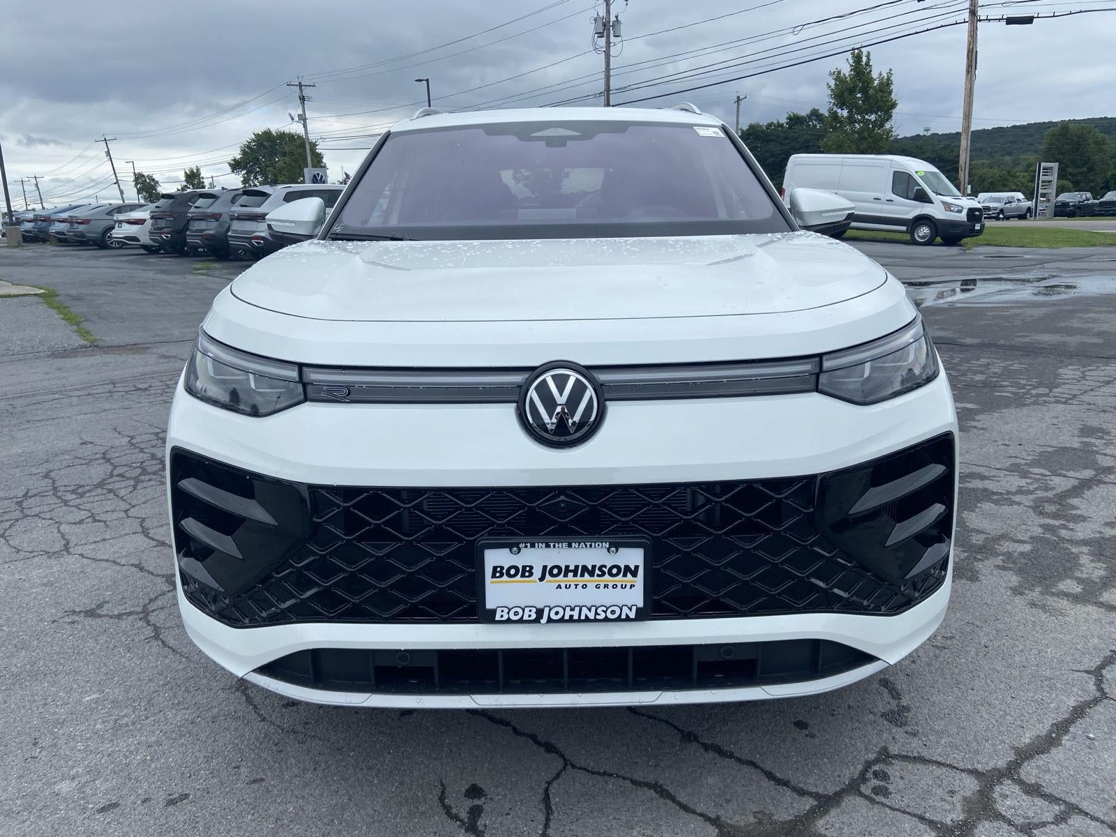 2026 Volkswagen Tiguan SEL R-Line Turbo