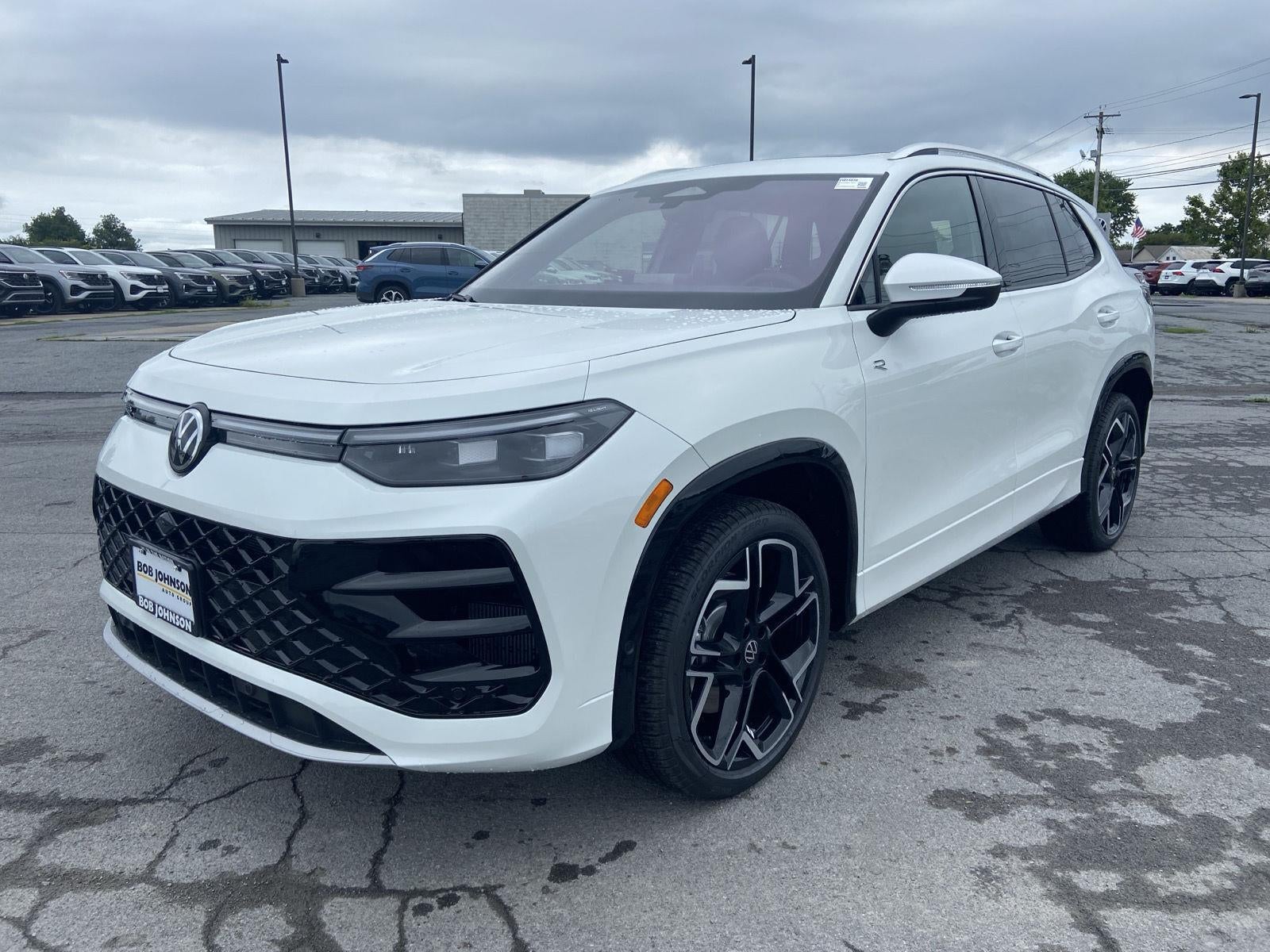 2026 Volkswagen Tiguan SEL R-Line Turbo