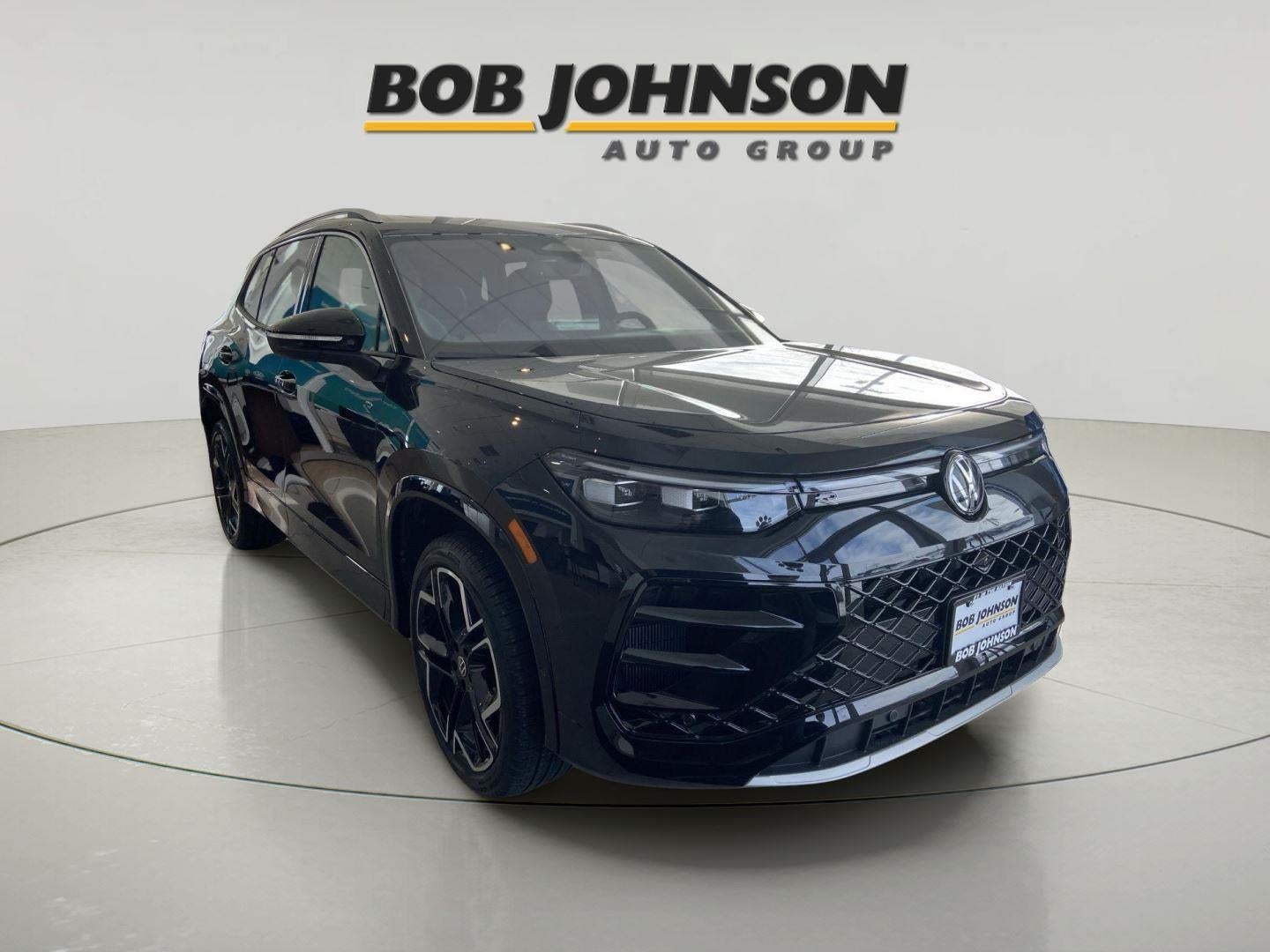 2026 Volkswagen Tiguan 2.0T SEL R-Line