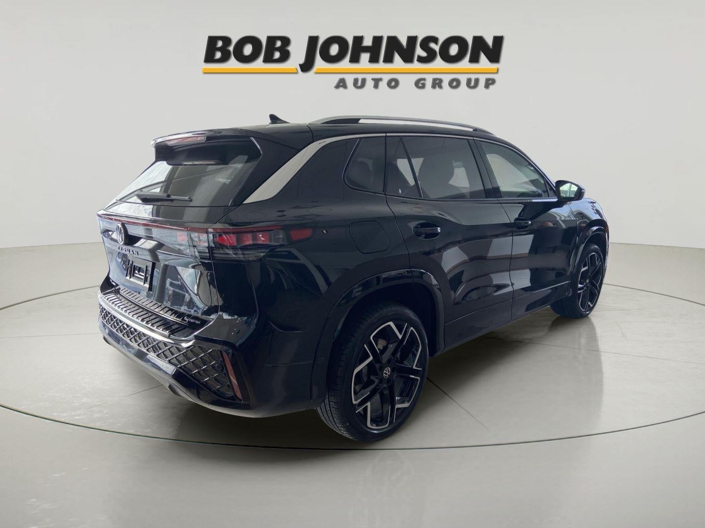 2026 Volkswagen Tiguan 2.0T SEL R-Line