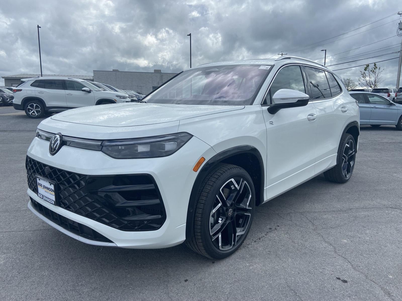 2026 Volkswagen Tiguan SEL R-Line Turbo