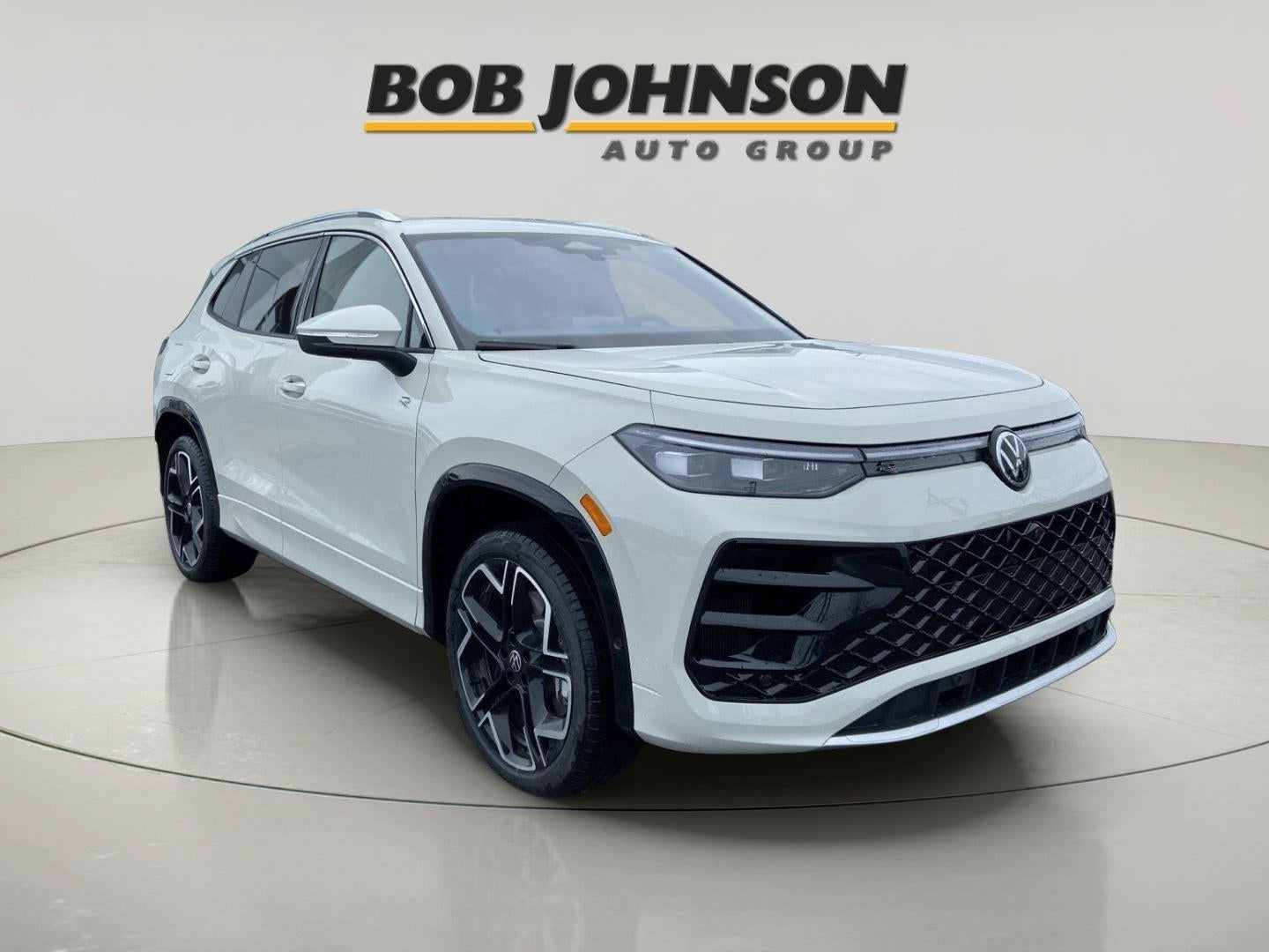 2026 Volkswagen Tiguan SEL R-Line Turbo 4MOTION