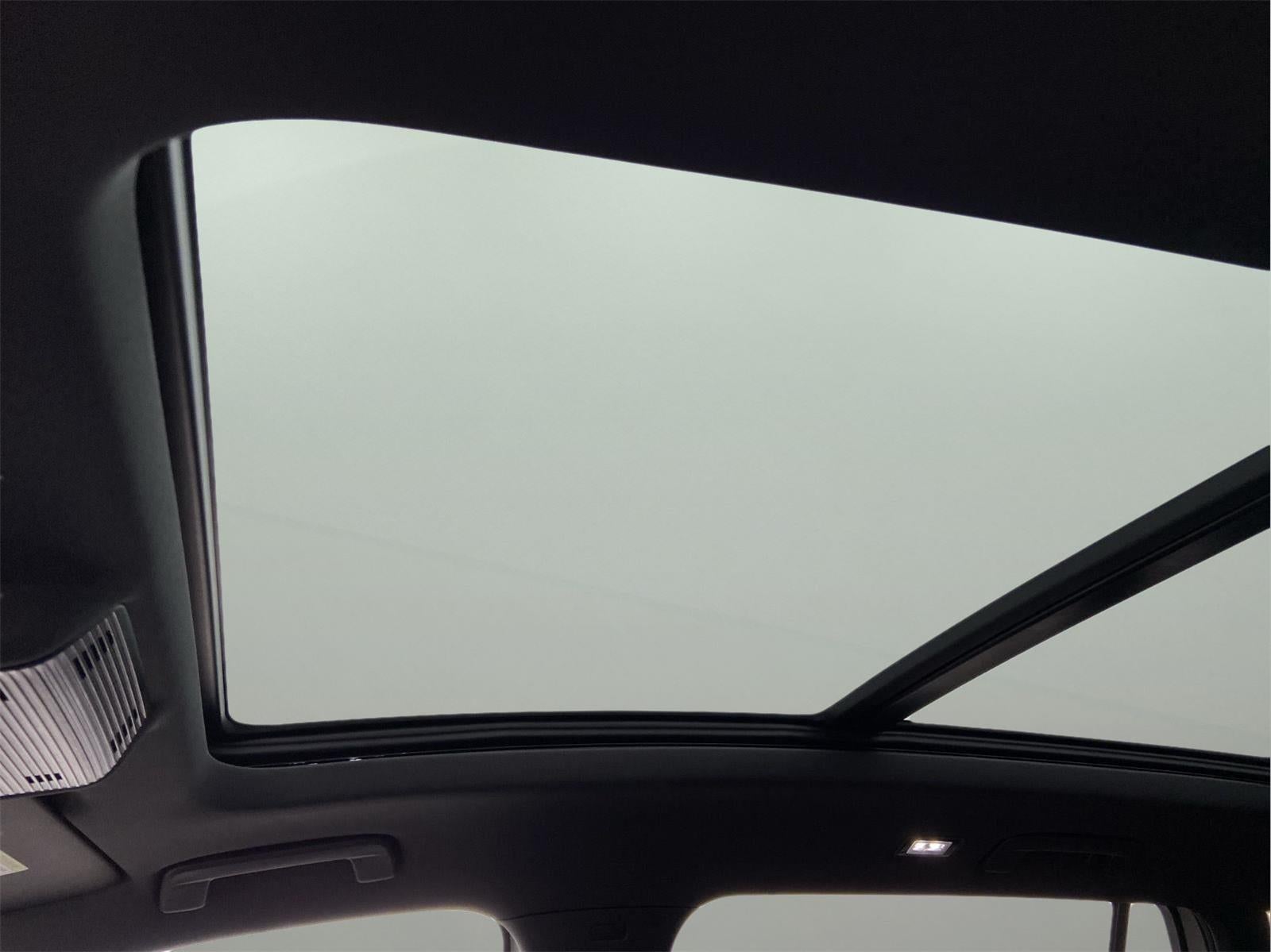 2026 Volkswagen Tiguan SEL R-Line Turbo 4MOTION