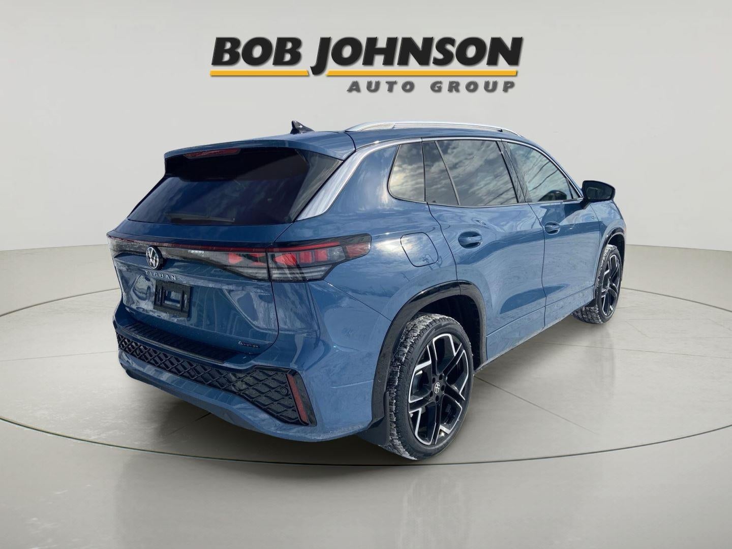 2026 Volkswagen Tiguan SEL R-Line Turbo 4MOTION