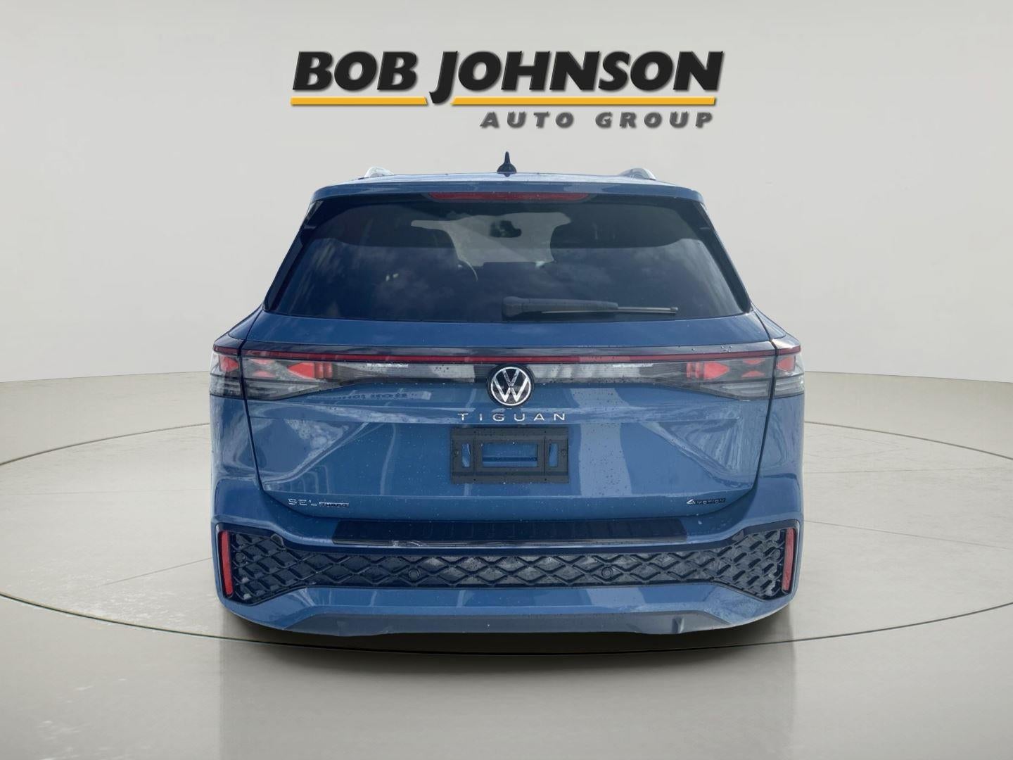 2026 Volkswagen Tiguan SEL R-Line Turbo 4MOTION