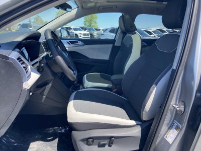 2026 Volkswagen Taos SE