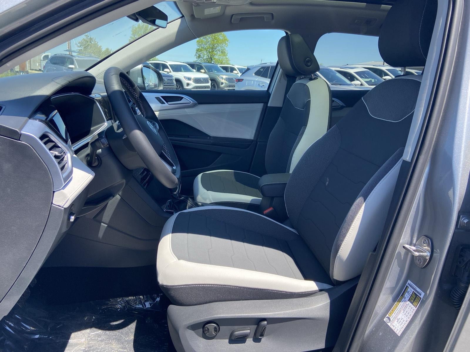 2026 Volkswagen Taos SE