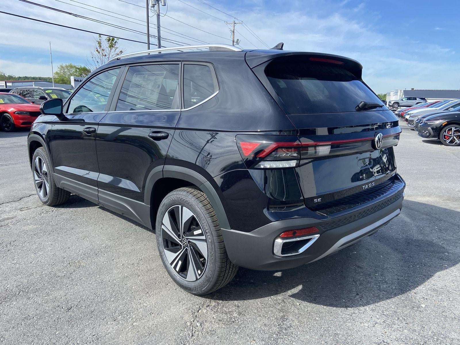 2026 Volkswagen Taos SE