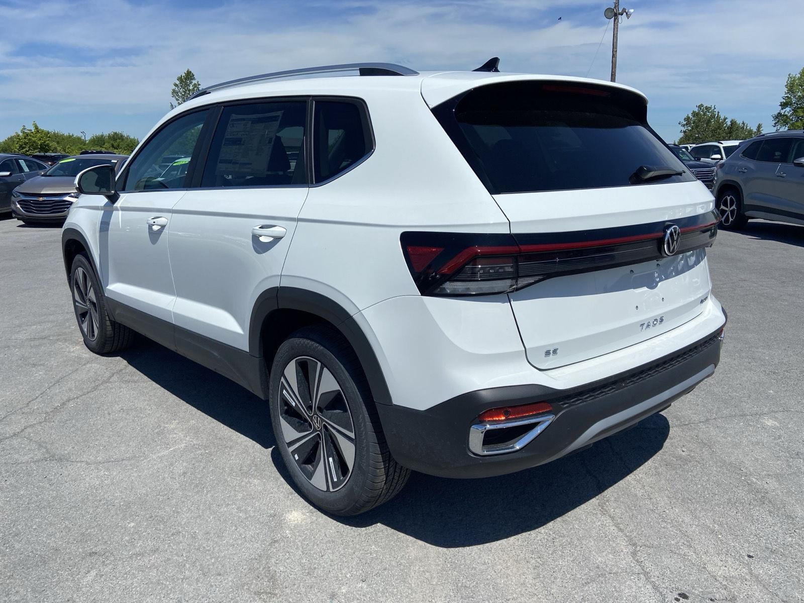 2026 Volkswagen Taos SE