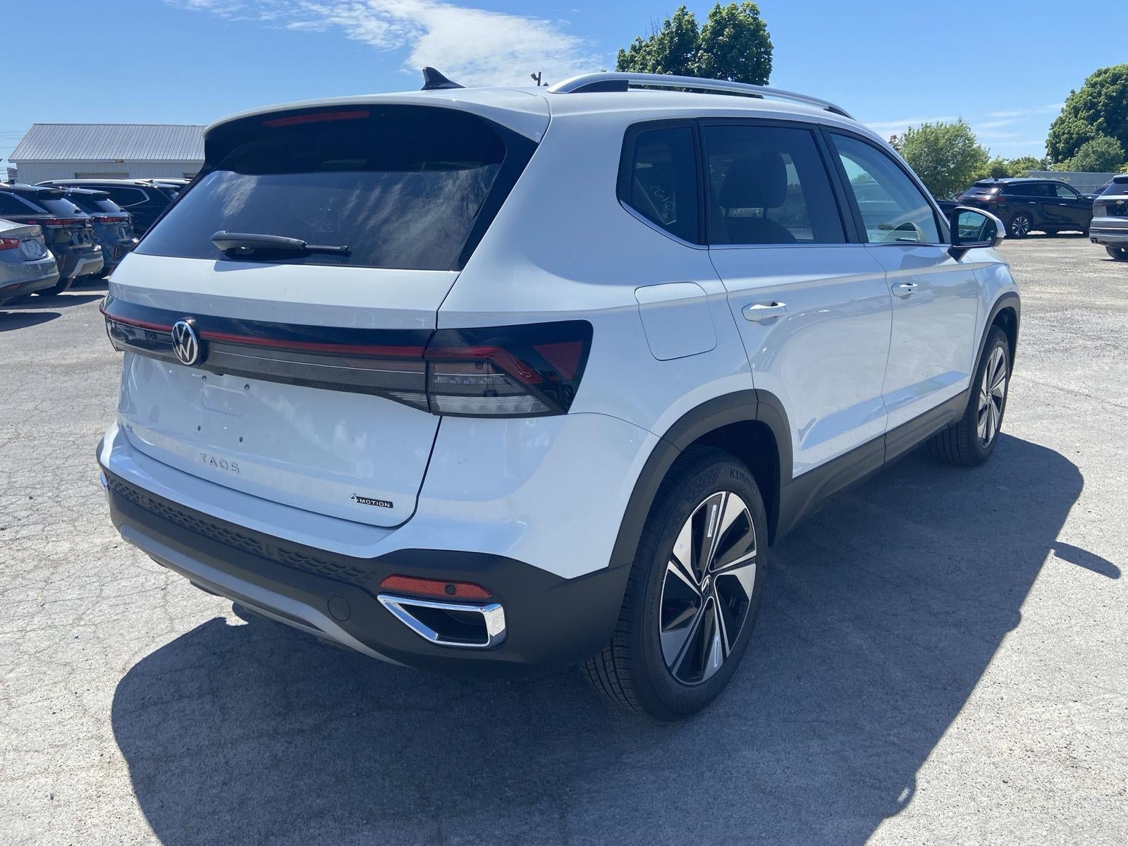 2026 Volkswagen Taos SE