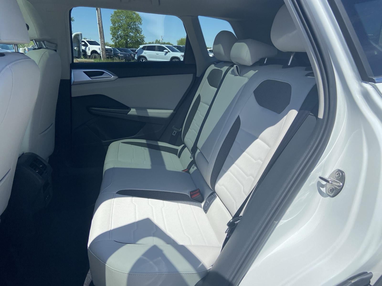 2026 Volkswagen Taos SE
