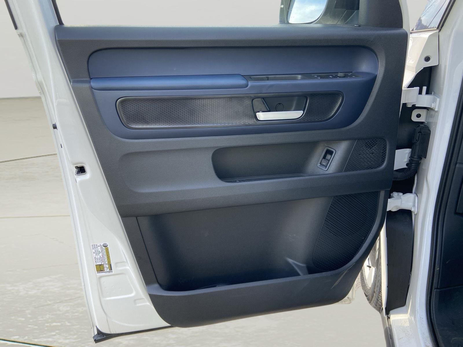 2025 Volkswagen ID. Buzz Pro S