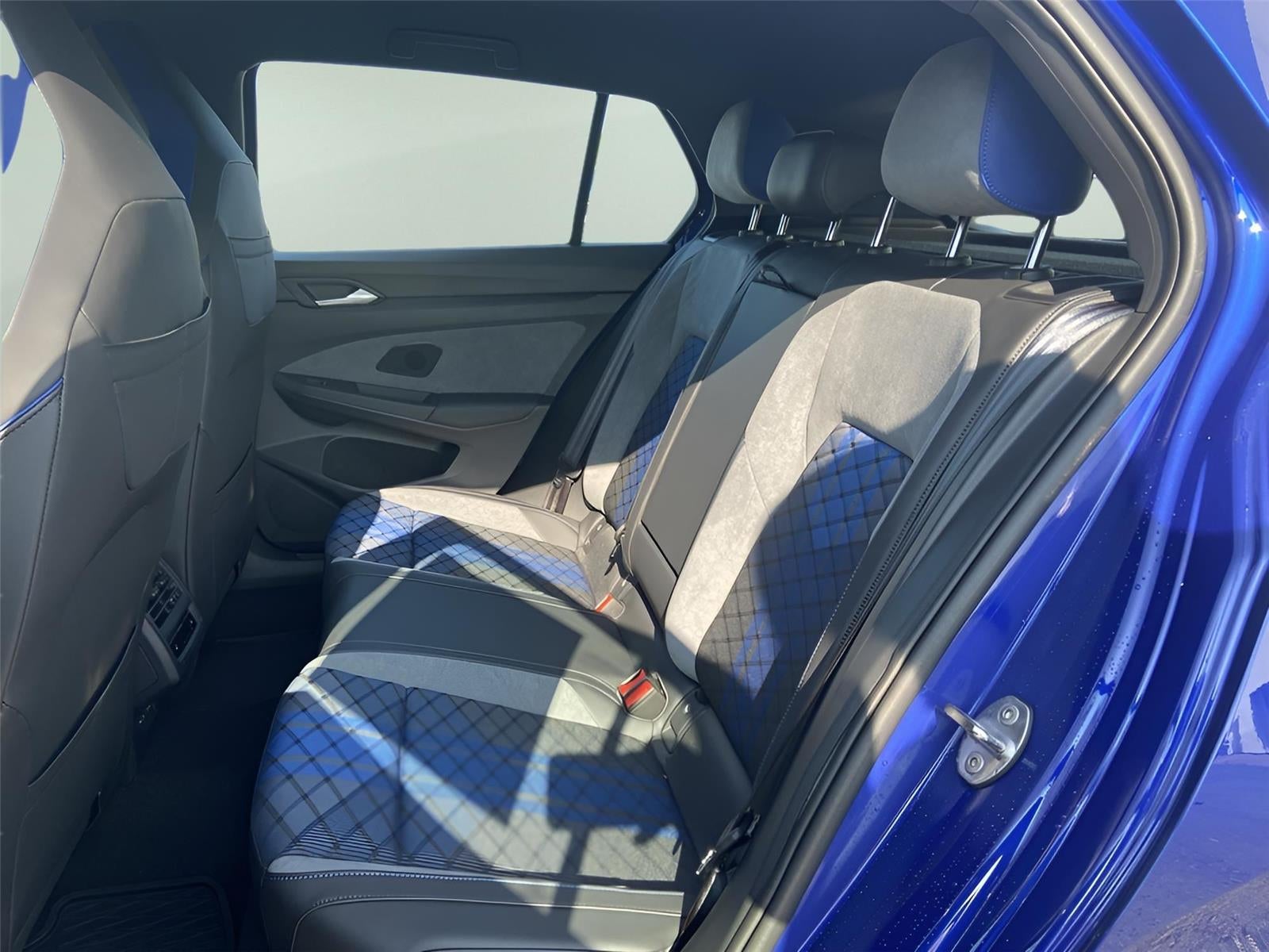 2025 Volkswagen Golf R 2.0T Black Edition