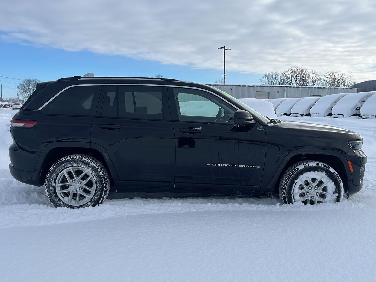 2023 Jeep Grand Cherokee Laredo