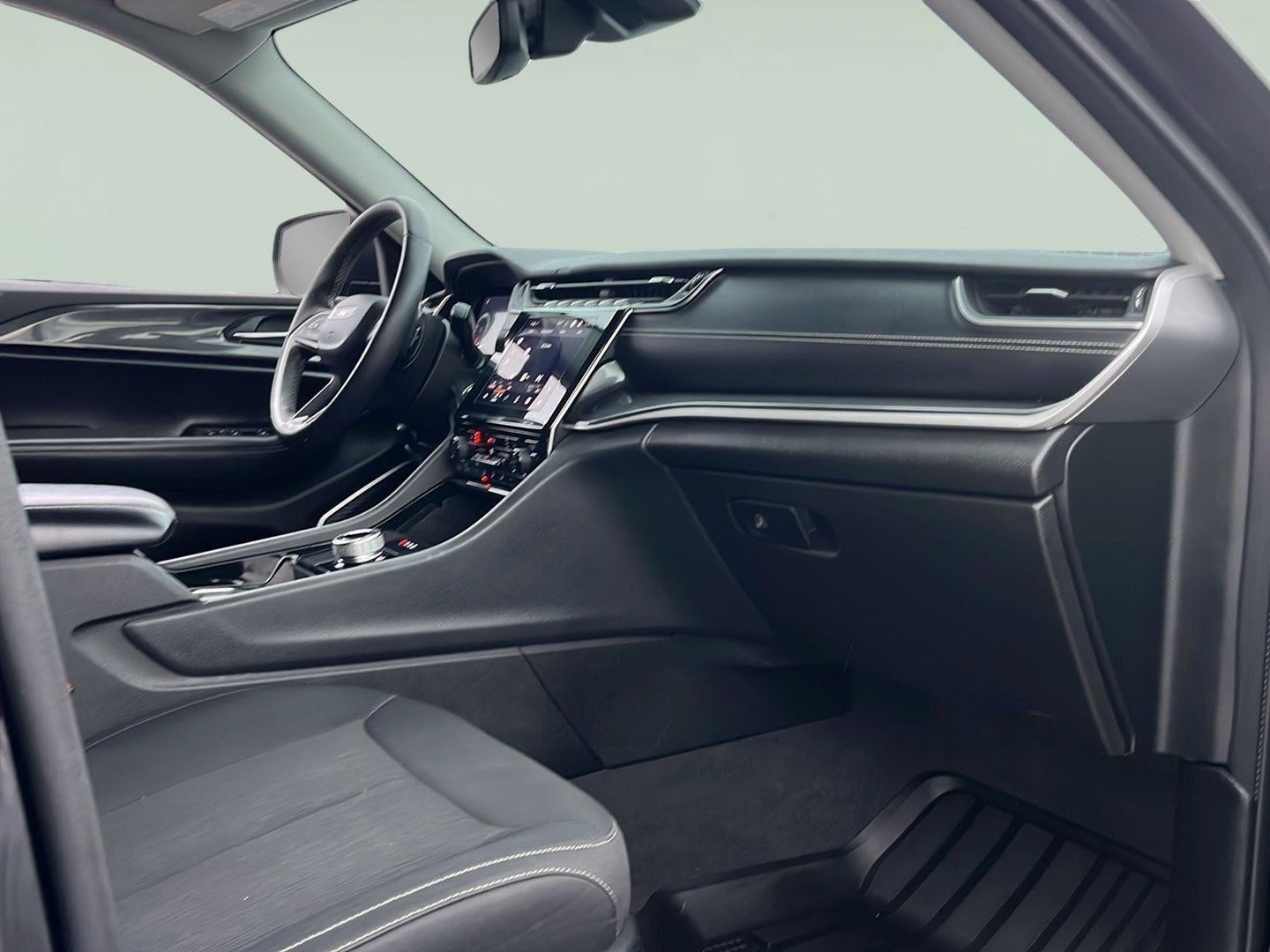 2021 Jeep Grand Cherokee L Laredo