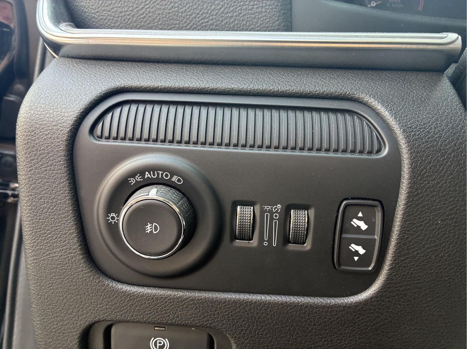 2024 Jeep Wagoneer Series II Carbide