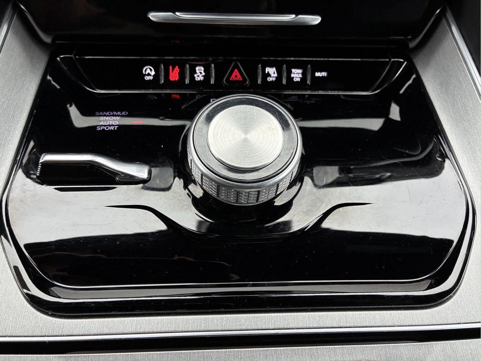 2024 Jeep Wagoneer Series II Carbide
