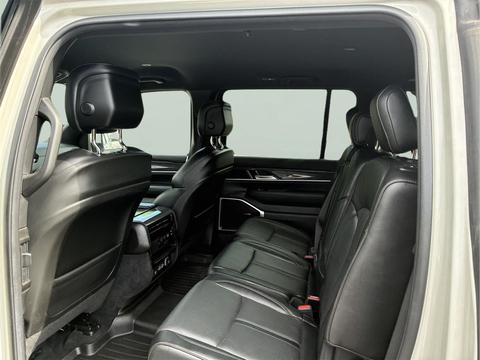 2022 Jeep Wagoneer Series II
