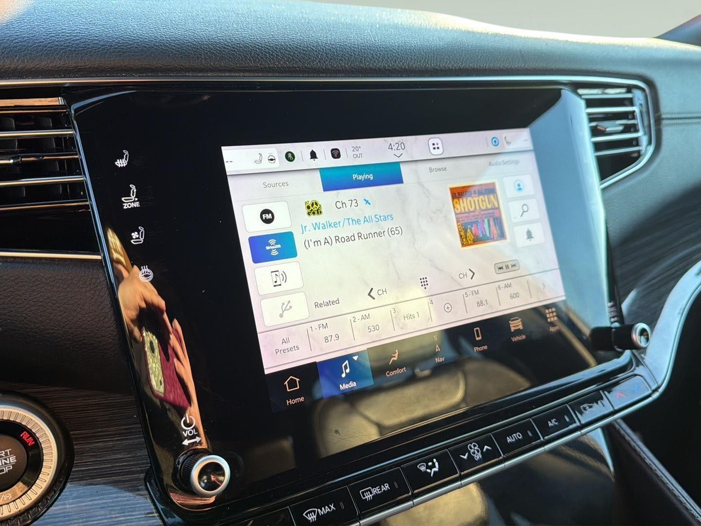 2022 Jeep Wagoneer Series III