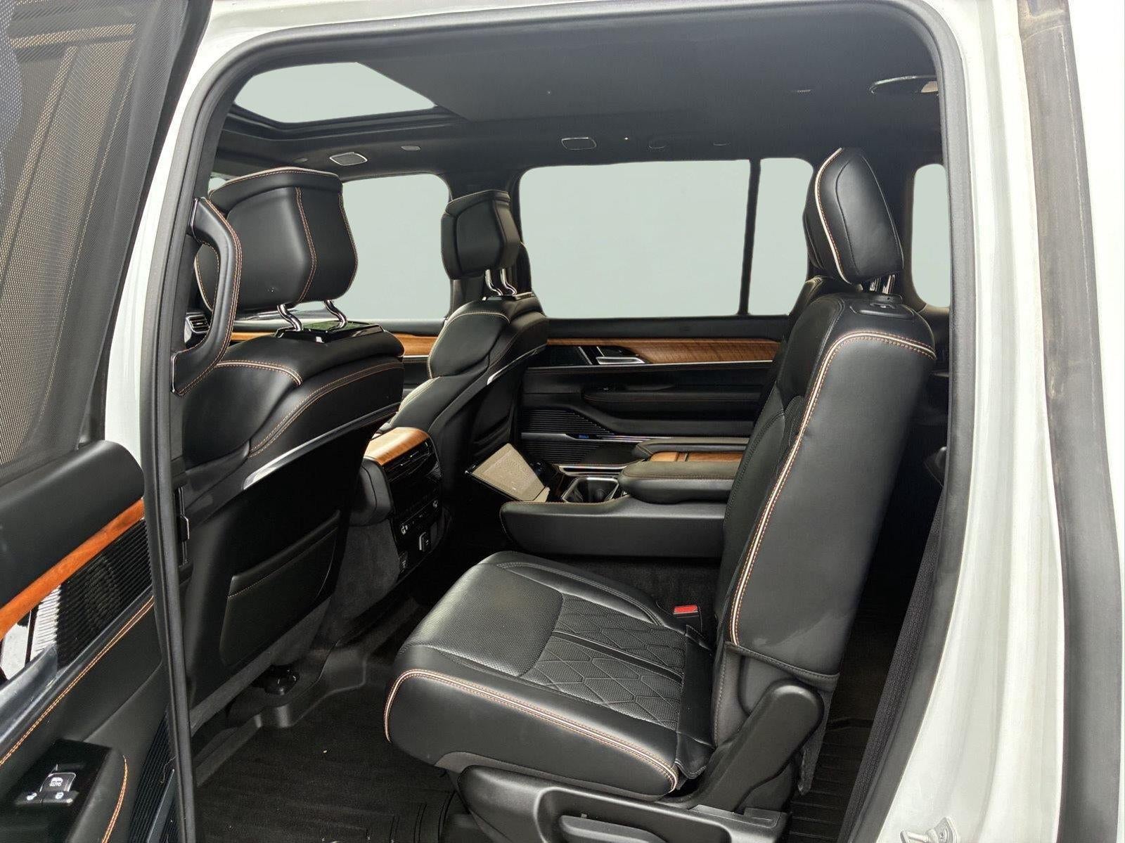 2022 Jeep Grand Wagoneer Series III