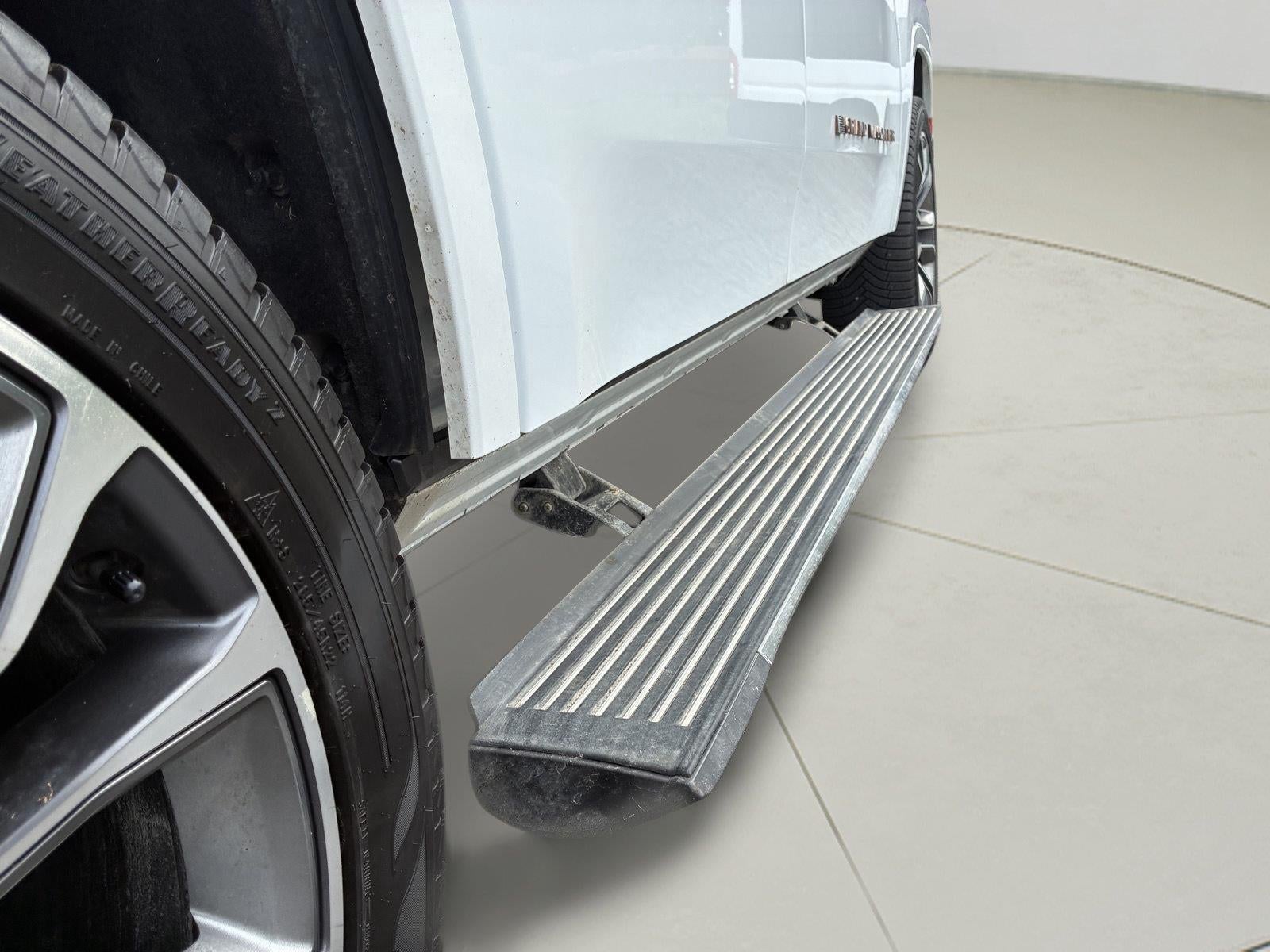 2022 Jeep Grand Wagoneer Series III
