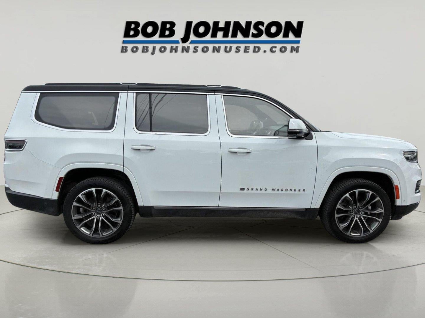 2022 Jeep Grand Wagoneer Series III