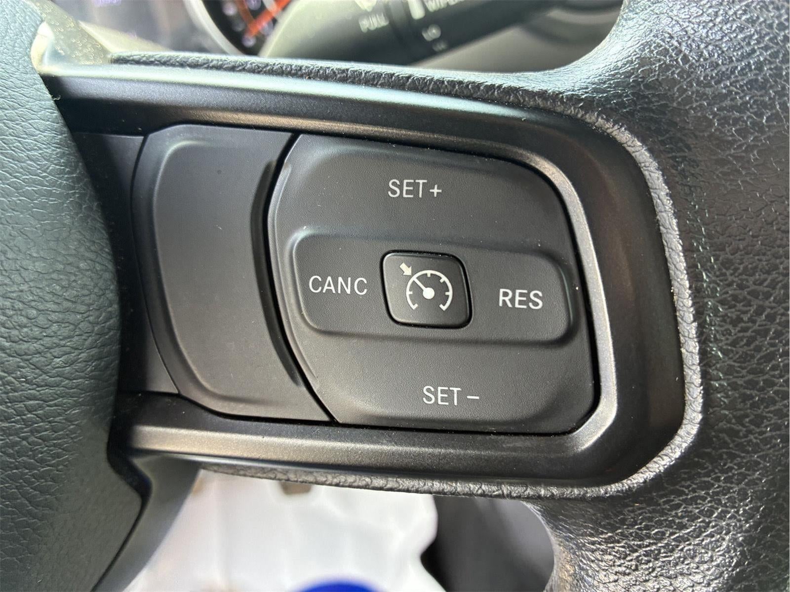 2022 Jeep Gladiator Willys Sport