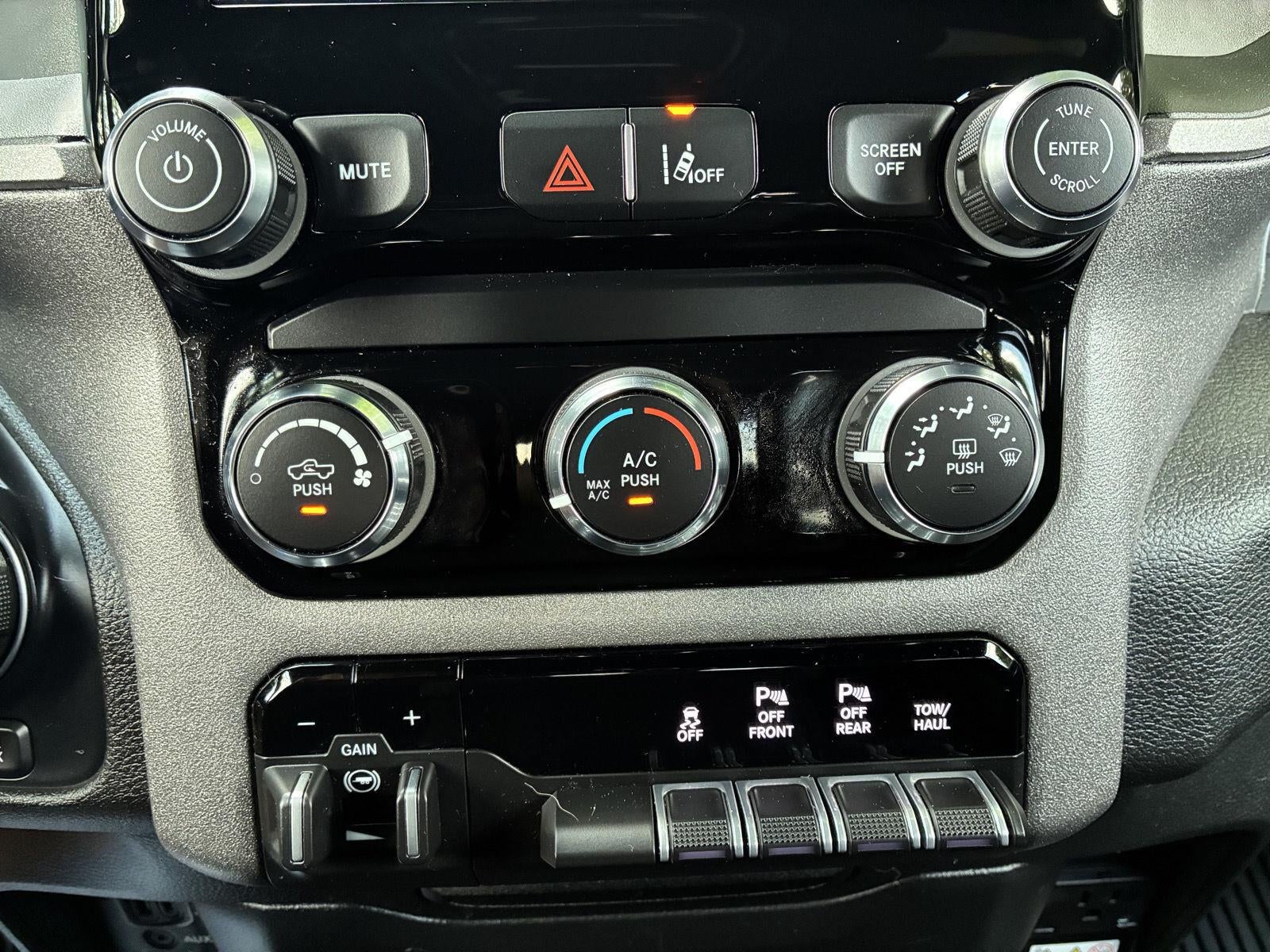 2025 RAM 1500 Warlock