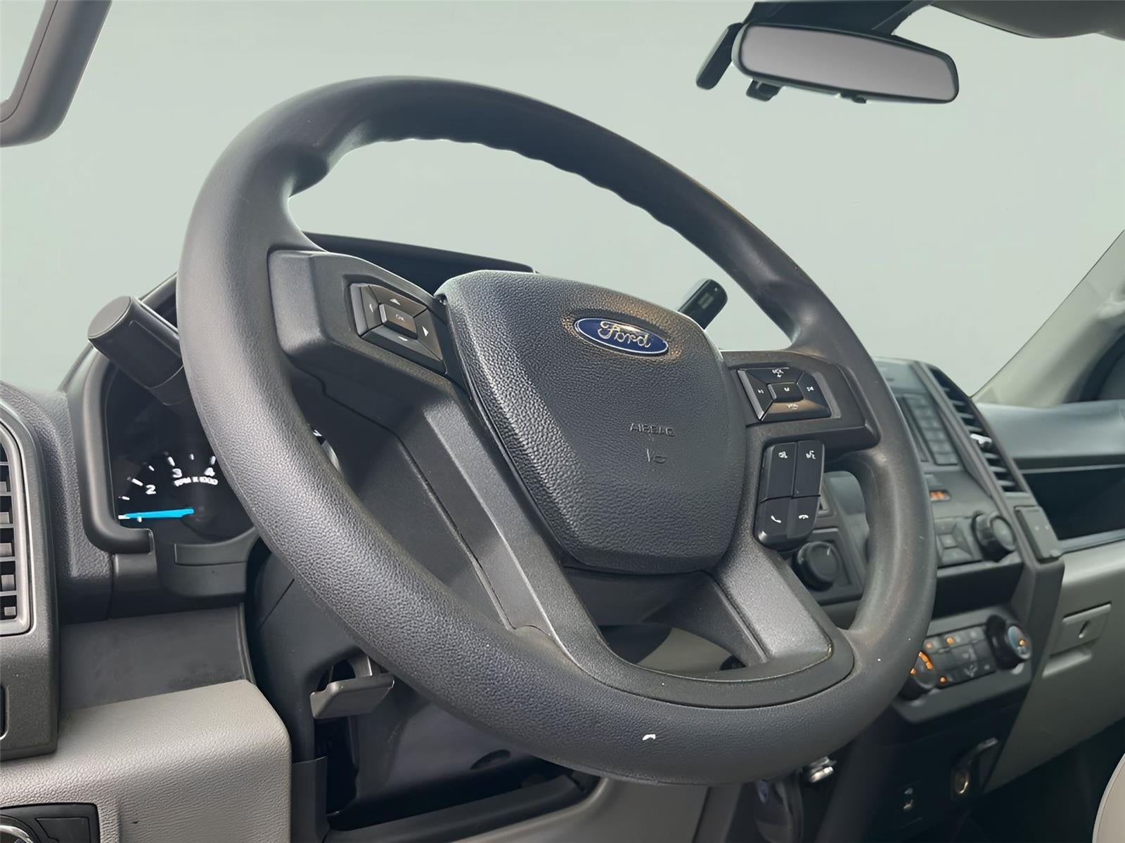 2022 Ford Super Duty F-350 SRW XL