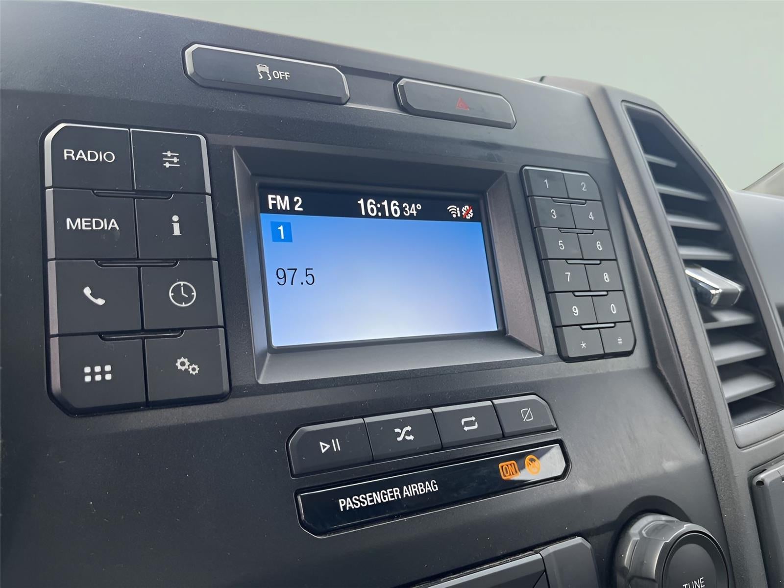 2022 Ford Super Duty F-350 SRW XL