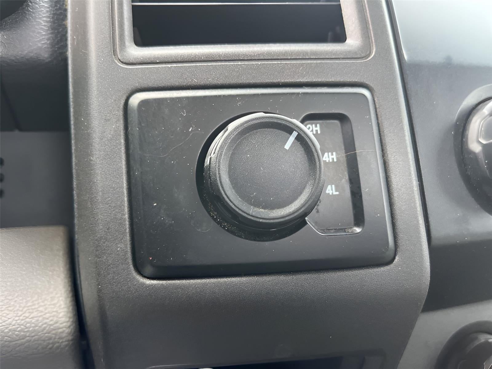 2022 Ford Super Duty F-350 SRW XL