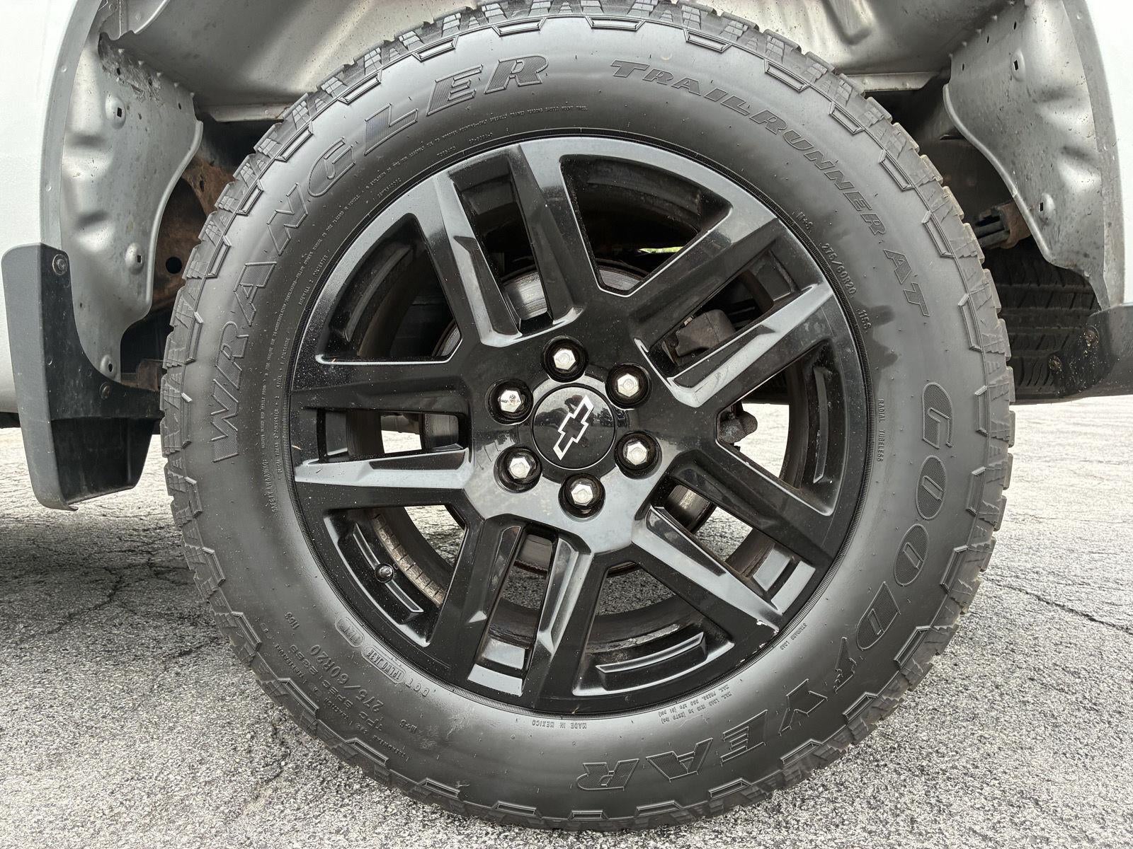 2020 Chevrolet Silverado 1500 Custom