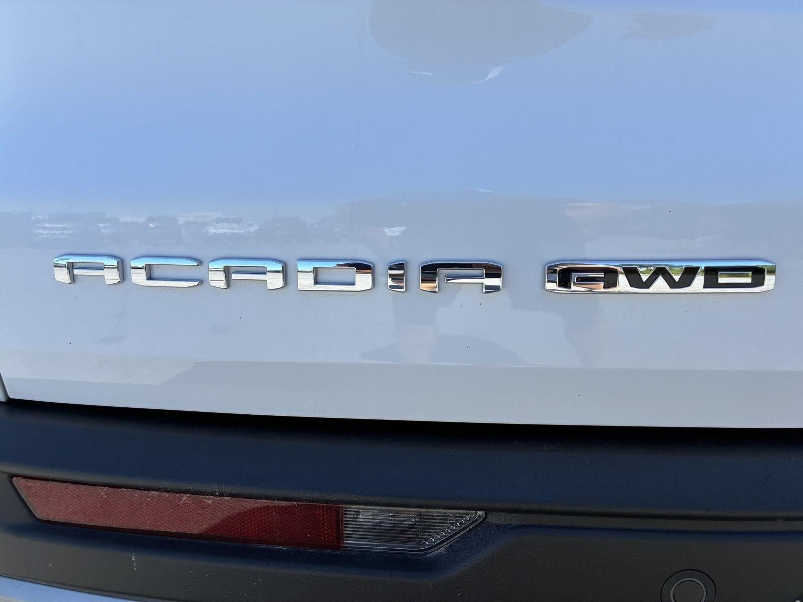 2025 GMC Acadia Elevation