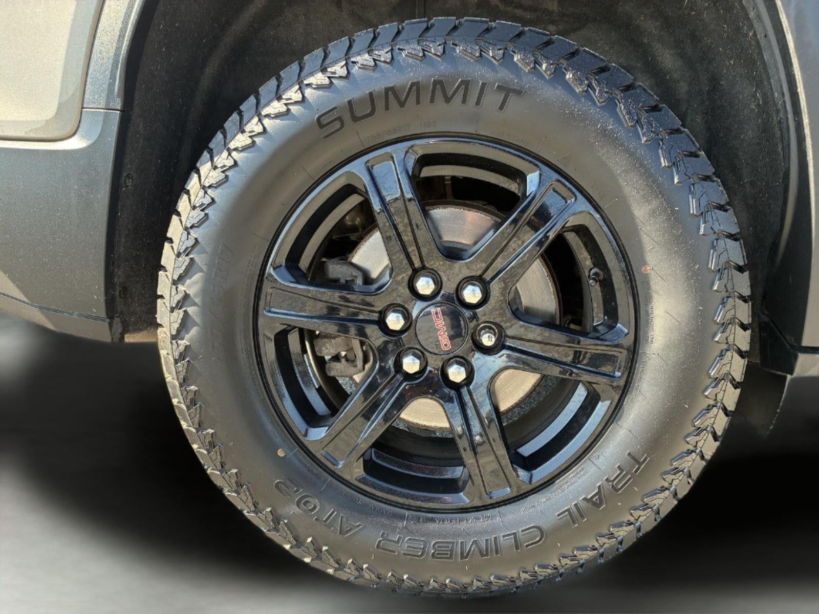 2022 GMC Acadia AT4