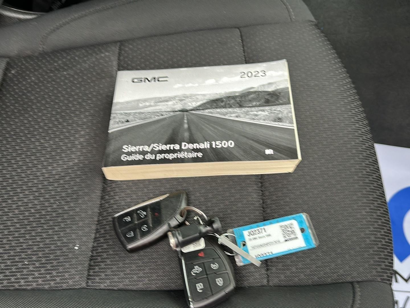 2023 GMC Sierra 1500 Pro