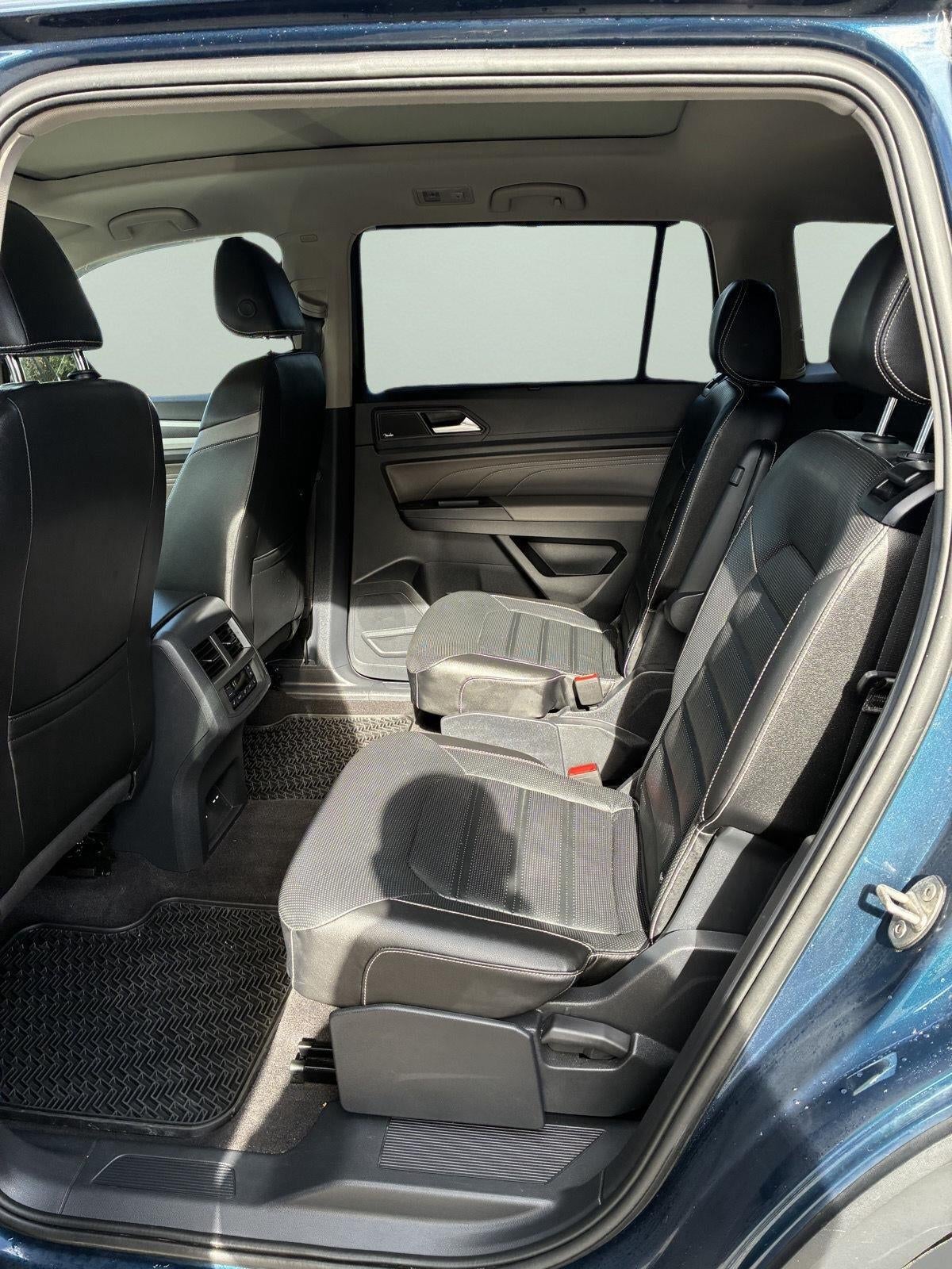2022 Volkswagen Atlas 3.6L V6 SEL Premium R-Line