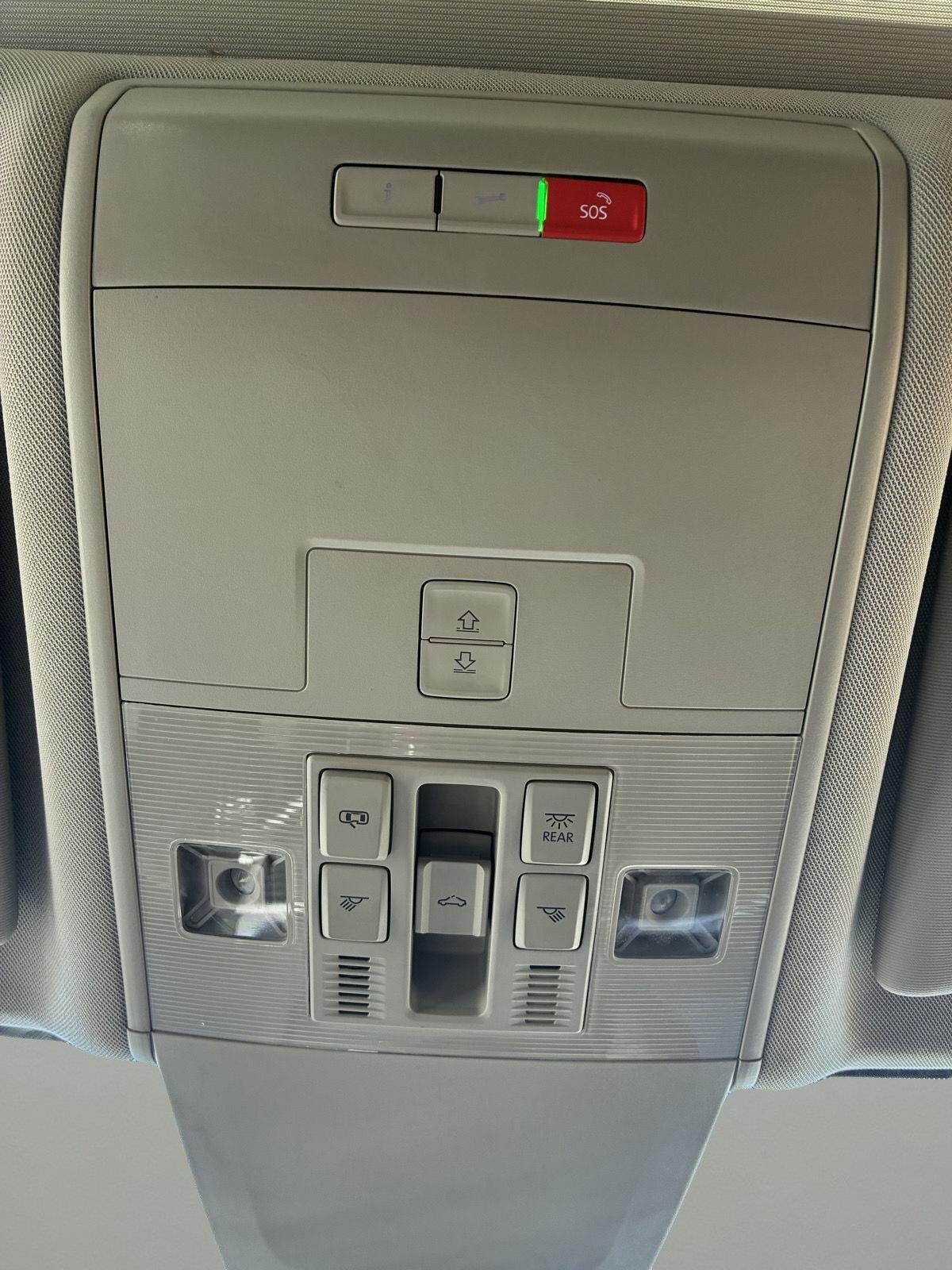 2022 Volkswagen Atlas 3.6L V6 SEL Premium R-Line
