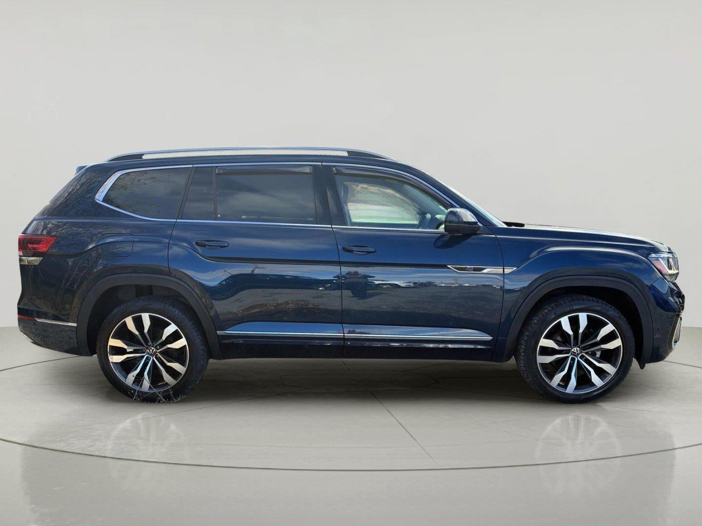 2022 Volkswagen Atlas 3.6L V6 SEL Premium R-Line