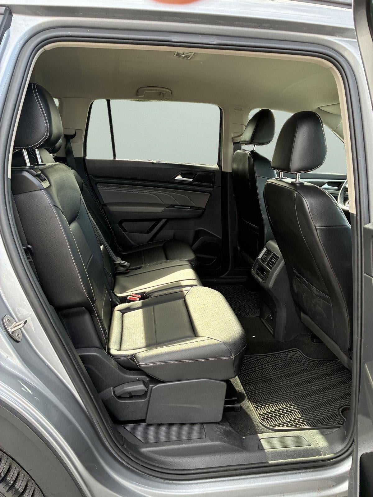 2022 Volkswagen Atlas 2.0T SE w/Technology