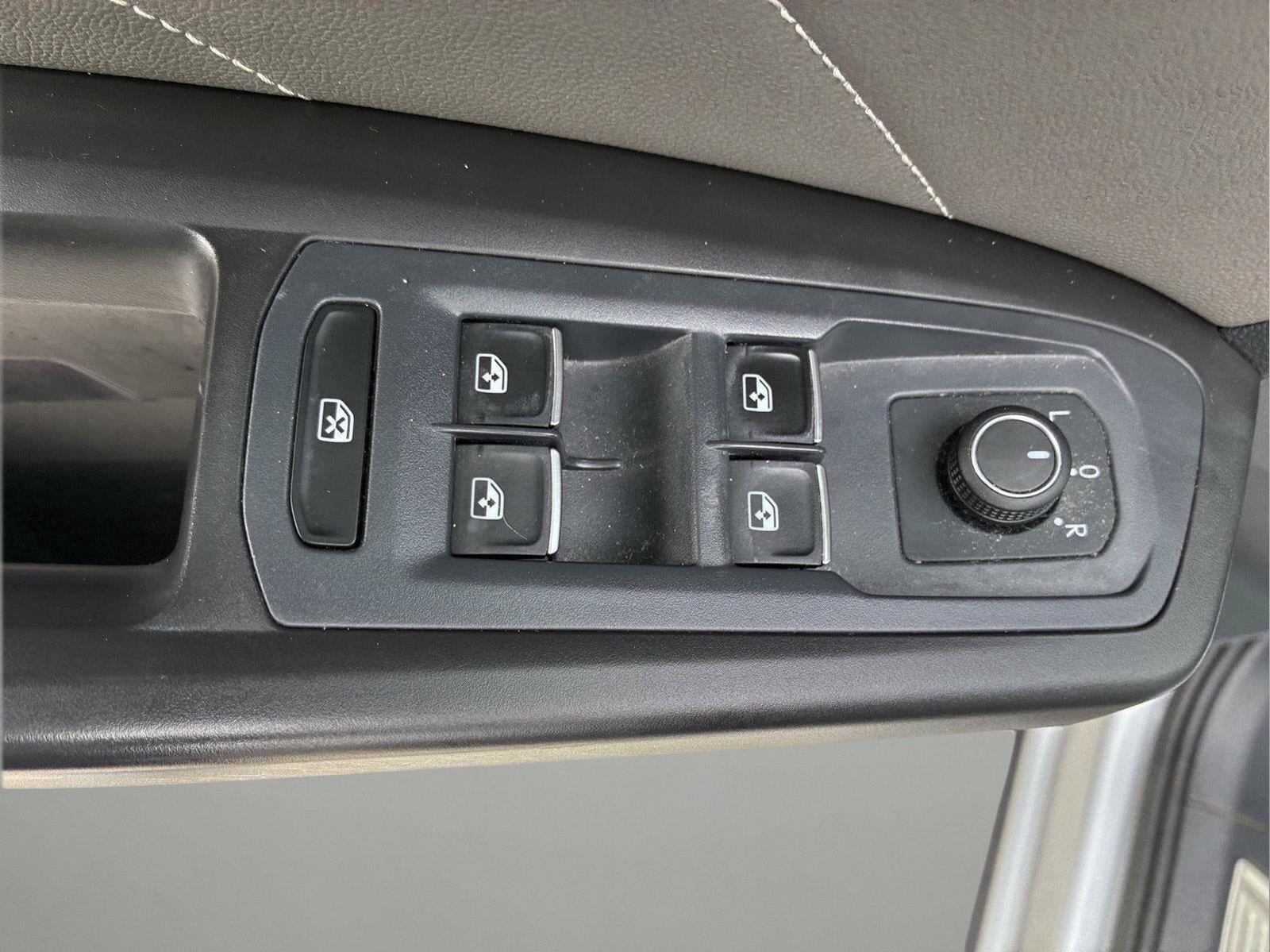 2022 Volkswagen Atlas 2.0T SE w/Technology