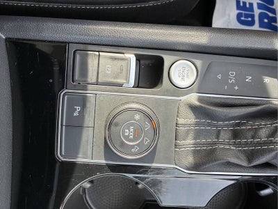 2022 Volkswagen Atlas 2.0T SE w/Technology