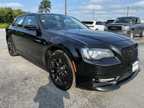 2023 Chrysler 300 Touring L