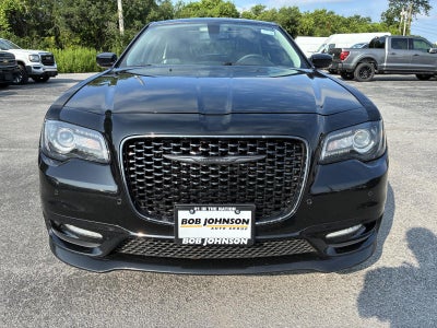 2023 Chrysler 300 Touring L