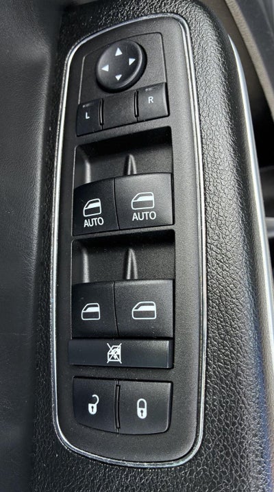2023 Chrysler 300 Touring L