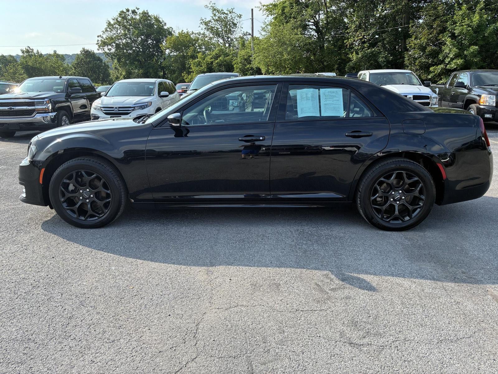 2023 Chrysler 300 Touring L