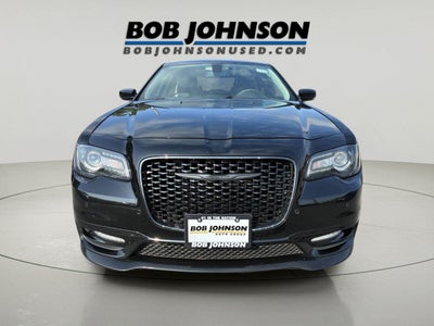 2023 Chrysler 300 Touring L